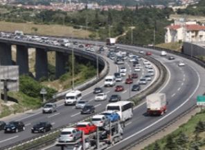 İstanbul'da bayram trafiği başladı!