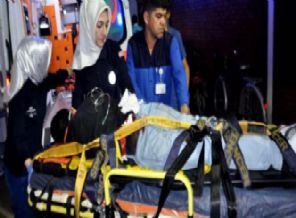 Belindeki bıçakla hastaneye getirildi