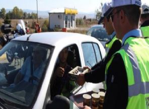 Sürücülere bir dakika çay molası