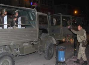 Jandarma Van'da şehir merkezinde!