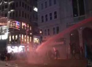 Taksim’de ’’Kobani’’ müdahalesi