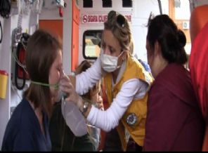 Dereden yayılan koku, öğrencileri hastanelik etti