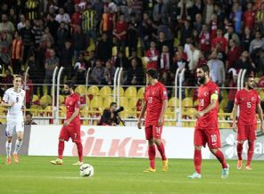 Milliler avantajı 'Çek'emedi