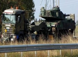 Sınıra tank takviyesine devam ediliyor