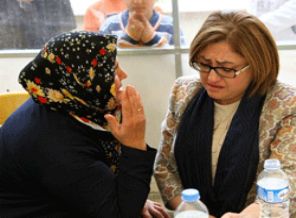 Fatma Şahin gözyaşlarını tutamadı