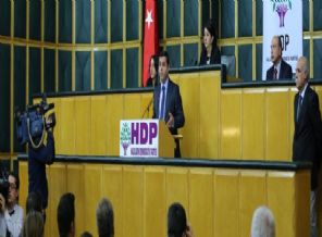 Öcalan'dan dört çağrı