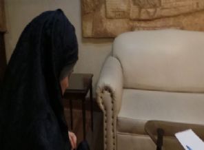 Suriye'de savaşa giden İsviçreli kocasını arıyor