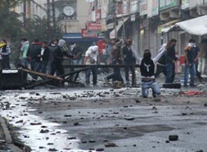 Gerilimi önlemek için arabulucular devrede