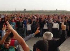 Suriye sınırında IŞİD protestosu