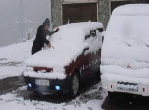 Karadeniz beyaza büründü: Kar erken düştü