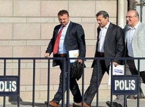 Eski İstihbarat Daire Başkan Yardımcısı teslim oldu