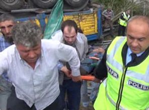 TIR'ın altından çıkan gencin ilk sözleri