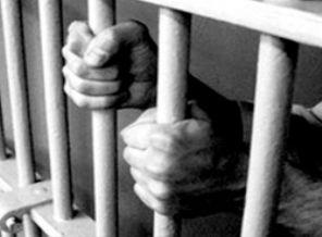 Kadın mahkum hastaneden firar etti