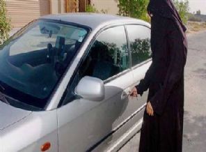 Suudi kadınlar direksiyona geçiyor