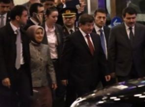 Davutoğlu'ndan, Akarlı'ya ziyaret
