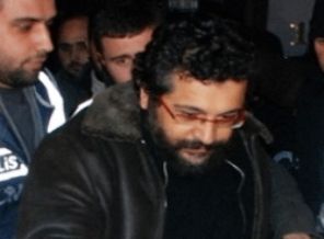 Soner Yalçın gözaltına alındı