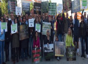 'Ezan sesi duymak istemiyoruz!'