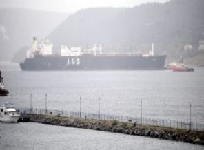 LNG tankeri boğazda arıza yaptı
