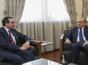 Akdoğan ABD Büyükelçisi Bass'ı kabul etti