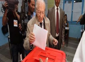 'Tunus'ta yönetim mürtedlerden müşriklere geçti'