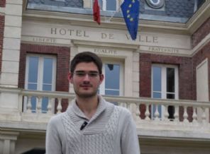 Müslüman olunca hemen askıya alındı!