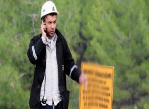 Madenin girişinde yürek burkan tabela