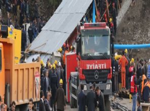 44 saattir su altındalar