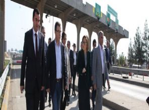 Fatma Şahin Gaziantep'te gişeleri kaldırdı