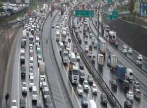 İstanbul'da yağmur trafiği