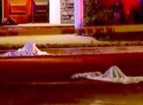 Kafasını kesip sokakta sürükledi