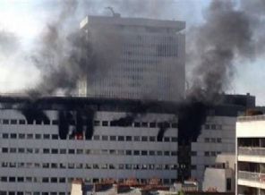 Paris'te korkutan yangın!