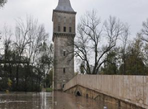 Tunca taştı, Sarayiçi sular altında kaldı
