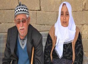 Görme engelli baba oğluna ağlıyor