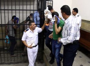 Mısır'da eşcinsel düğününe katılanlara hapis