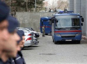 Diyarbakır'da 2 PKK'lı tutuklandı