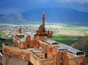 İshakpaşa'dan asırlar sonra ezan sesi yükselecek