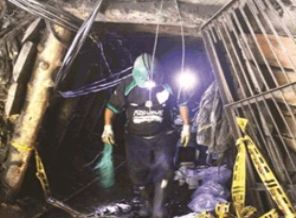 Kolombiya madencilere ağlıyor