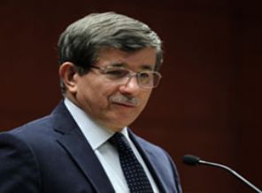 Davutoğlu: Halep'te çifte standardı görüyoruz