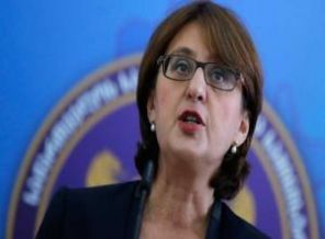 Dışişleri Bakanı istifa etti