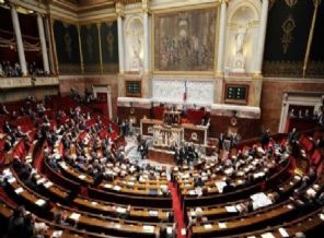 Filistin'in tanınması için harekete geçti