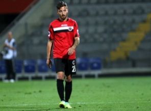 G.Birliği Deniz Naki'nin sözleşmesini feshetti