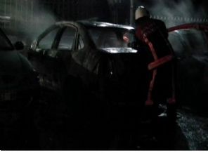 İstanbul'da 10 araç kundaklandı