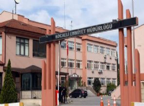 'Yasadışı dinleme'de 11 polis serbest