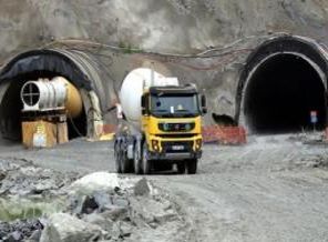 Rize'de tünel göçtü