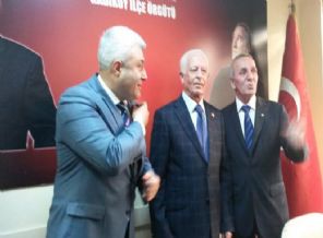 Sürpriz isim CHP'ye katıldı