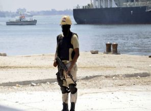 Balıkçı tekneleriyle orduya saldırı