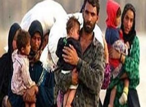 Binlerce Suriyeli Türkiye'ye doğru yola çıktı