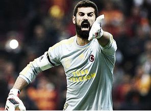 Volkan Demirel sahayı terk etti