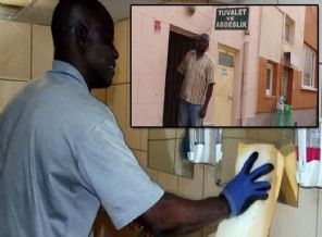 9 dil bilen profesör tuvalet temizliği yapıyor