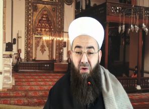 Cübbeli Ahmet Hoca'ya bayan spikerden destek